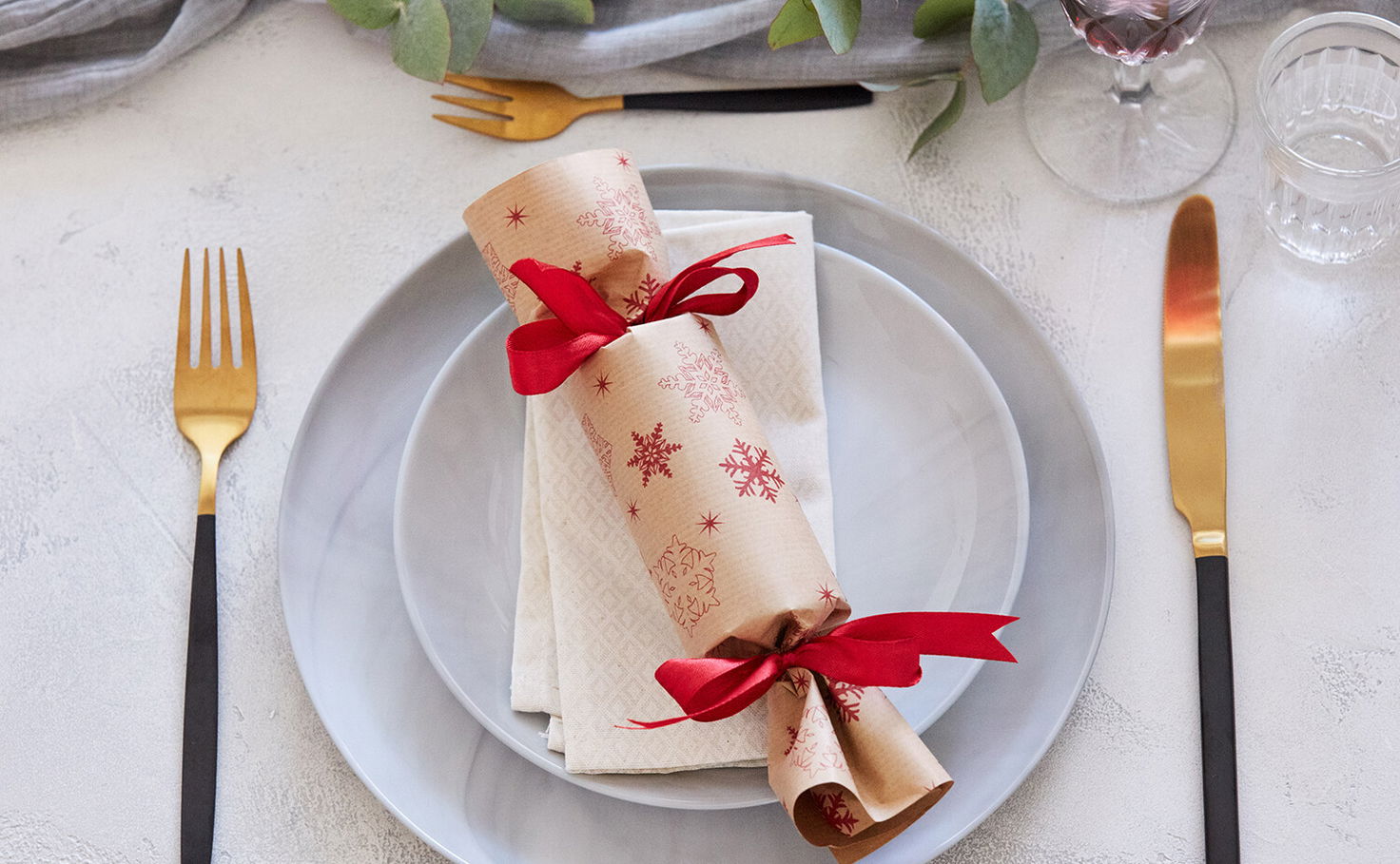 DIY Christmas Crackers