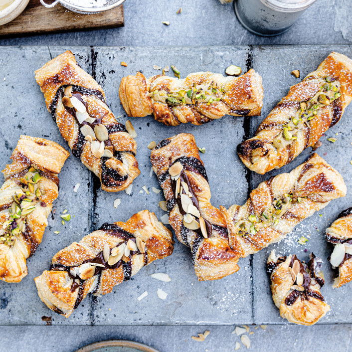 Teigschleifen falten