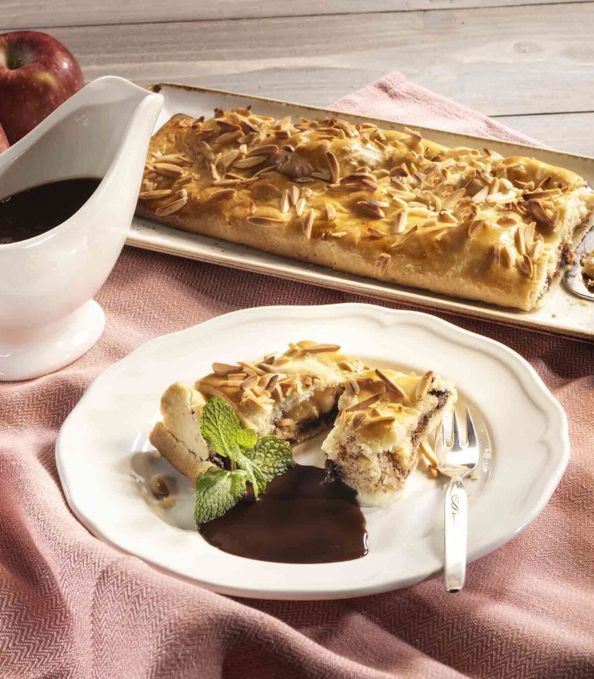 Apfel-Marzipan-Strudel