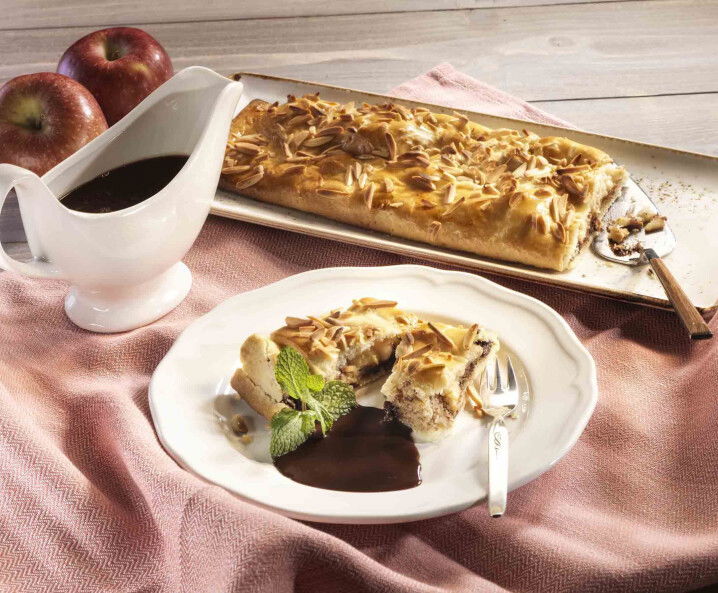 Apfel-Marzipan-Strudel