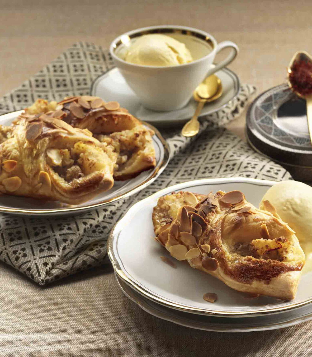 Birne Nuss Tascherl aus Blätterteig