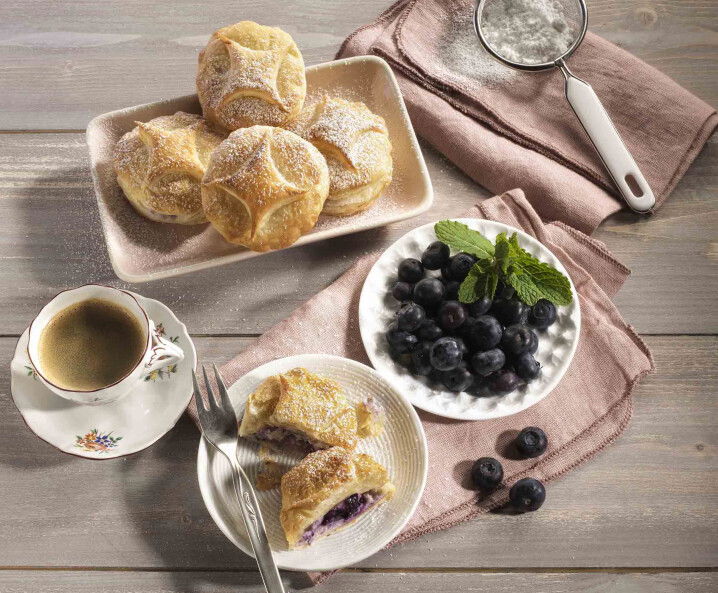 Blätterteighäppchen mit Blaubeeren
