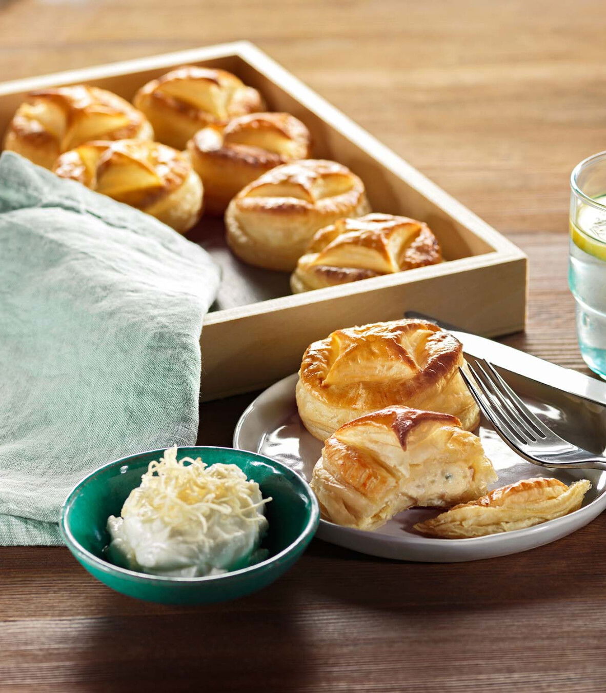 Blätterteigtascherl mit Räucherforelle