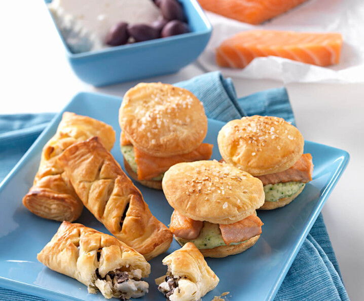 Blätterteigburger mit Lachs