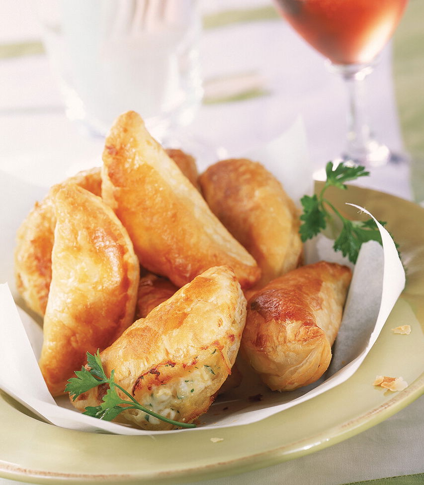 Blätterteighalbmonde mit Zwiebel