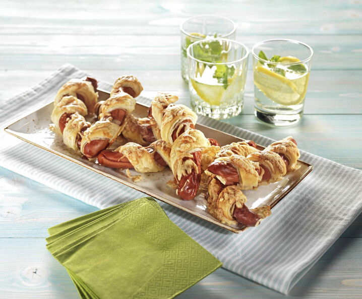 Würstel im Blätterteigmantel