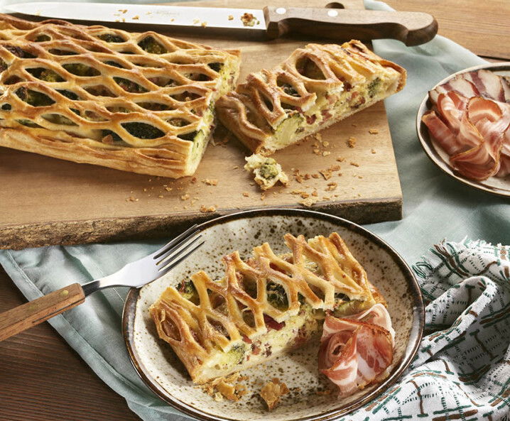 Brokkoli Speckstrudel mit Blätterteig