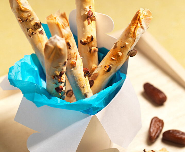 Filoteigstangerl mit Marzipan Tante Fanny