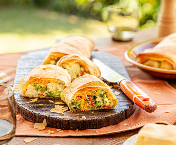 Cremiger Gemüsestrudel mit Kräutern