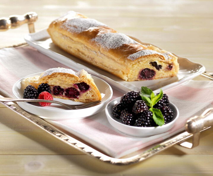 Brombeer Topfen Strudel Tante Fanny