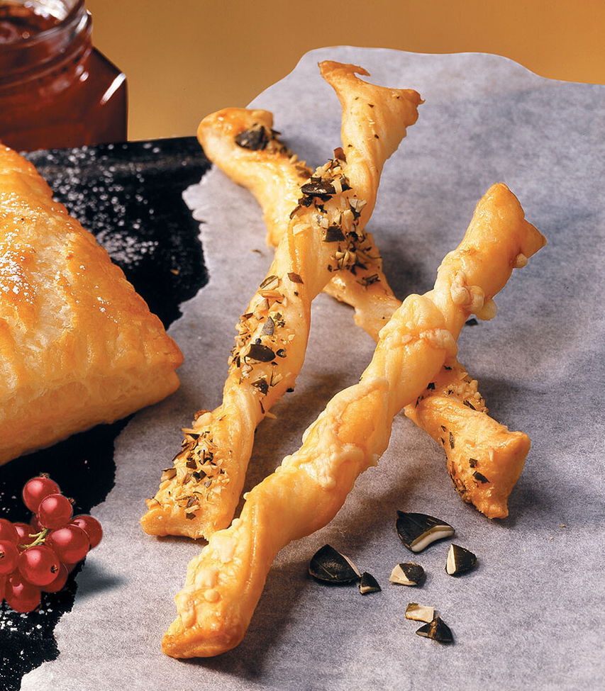 Blätterteig Käsestangen Tante Fanny