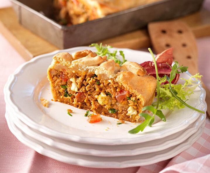Pikanter Mürbteigkuchen mit Faschiertem - Tante Fanny