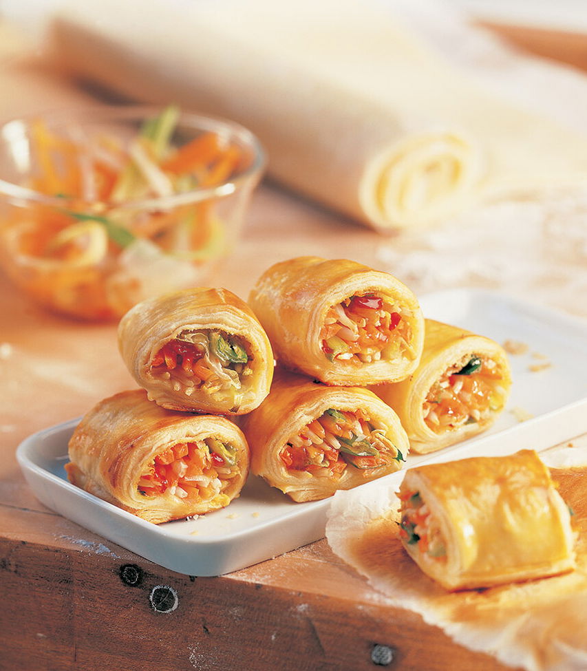 Asiatische Blätterteigröllchen