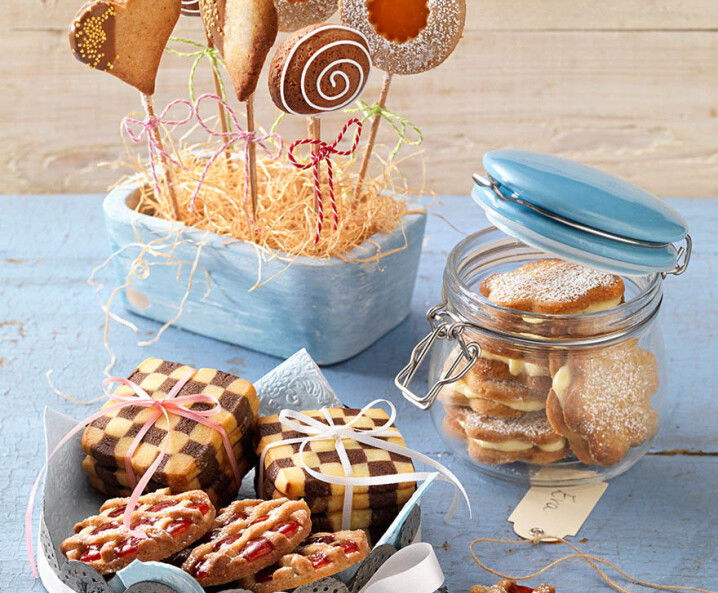 Schwarz-Weiß Geschenkpäckchen Tante Fanny