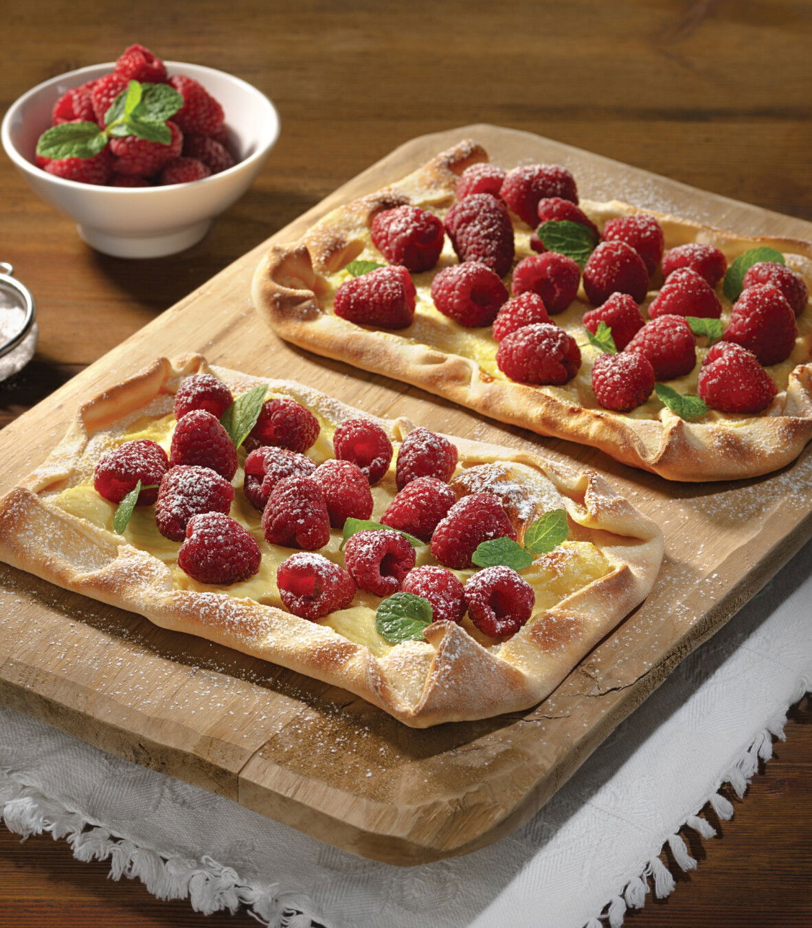 Vanille-Flammkuchen mit Himbeeren