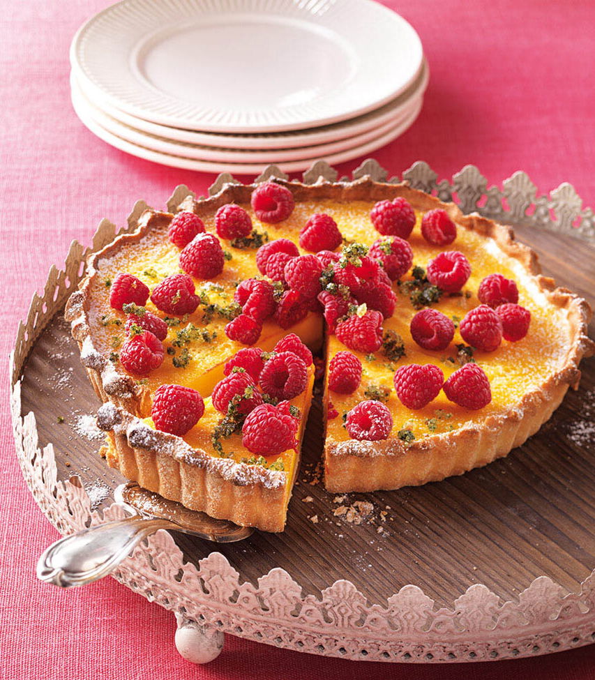 Zitronentarte mit Himbeeren
