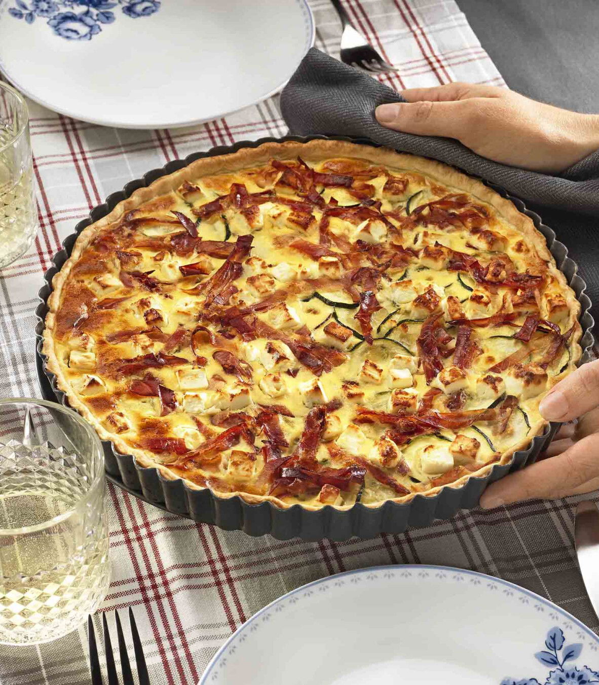 Zucchini Quiche mit Rohschinken und Schafkäse