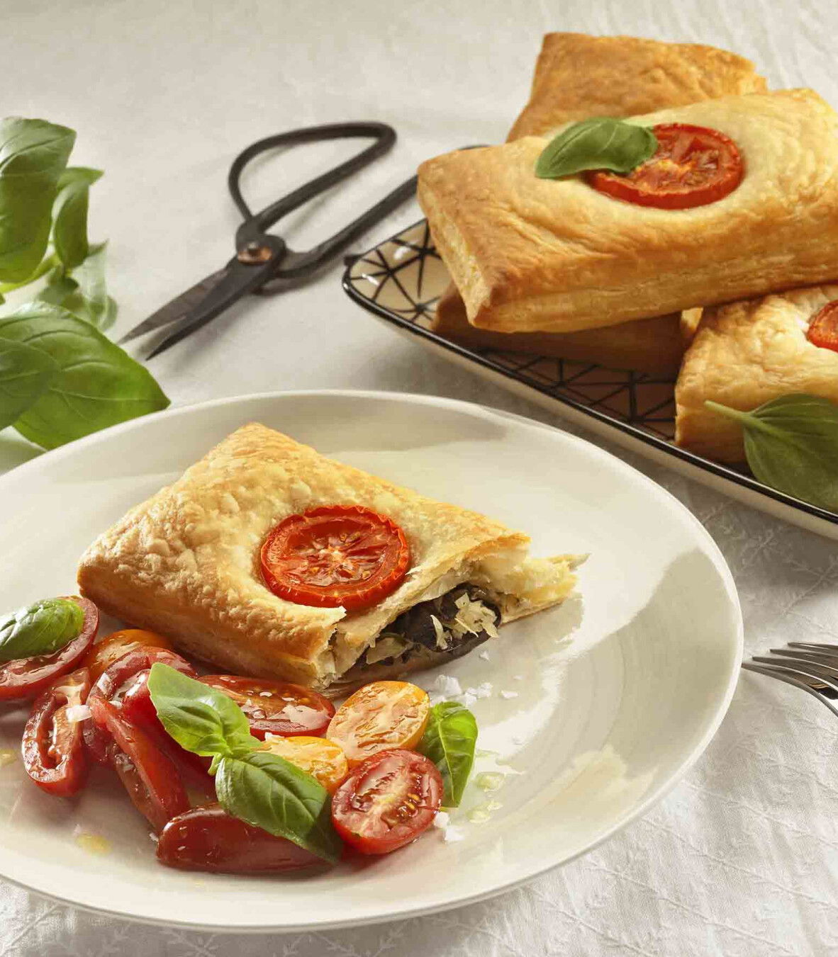 Vegane Oliventascherl mit Blätterteig