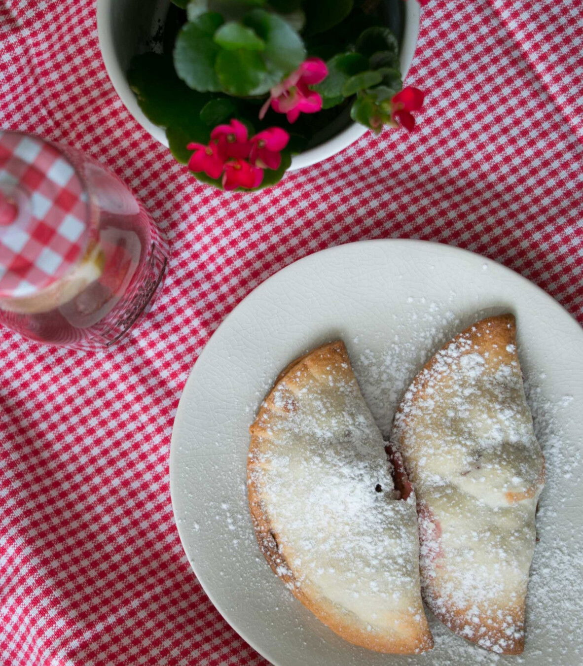 Wareniki mit Sauerkirschen - Rezept