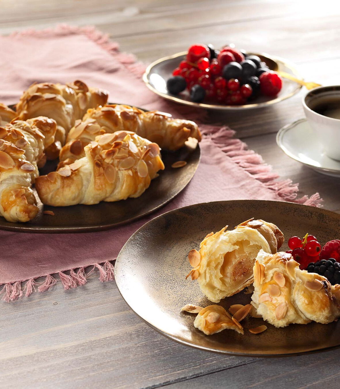 Gefüllte Mandelkipferl