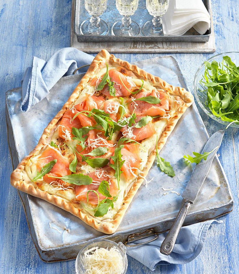 Schne Flammkuchen Mit Lachs Und Rucola Ebenbild