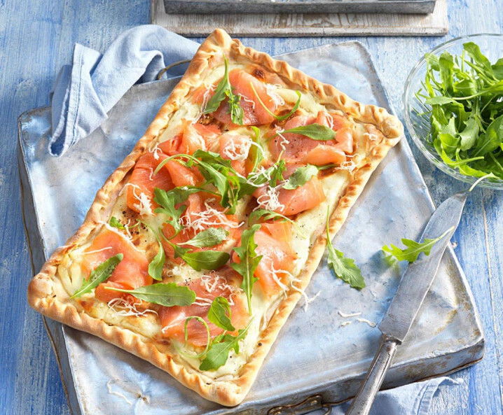 Flammkuchen mit Räucherlachs Tante Fanny