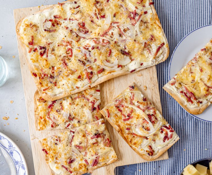 Original Elsässer Flammkuchen gratiniert