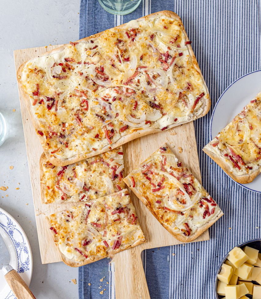Original Elsässer Flammkuchen gratiniert