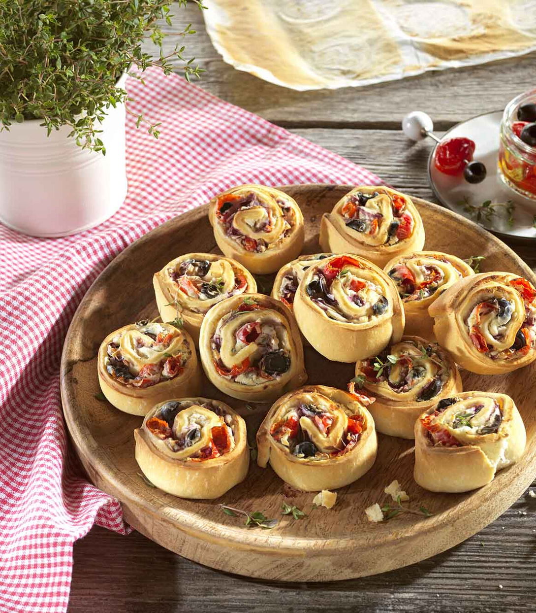 Scharfe Ziegenfrischkäseschnecken - Tante Fanny