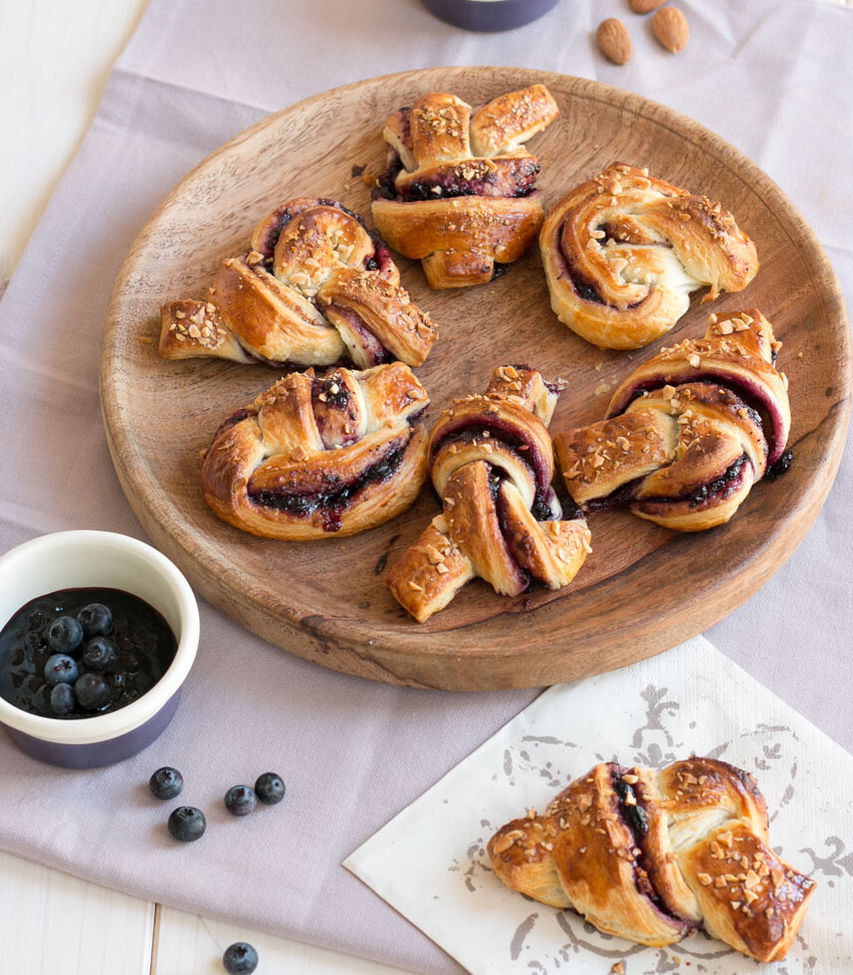 Rezept Mandel-Heidelbeer-Knoten Tante Fanny