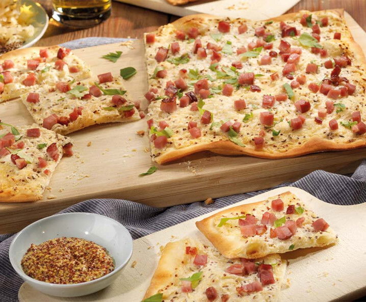 Rezept Flammkuchen mit Sauerkraut und Geselchtem Tante Fanny