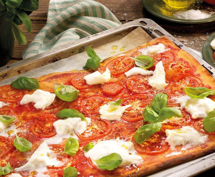 Rezept Pizza mit Büffelmozzarella und Basilikum Tante Fanny