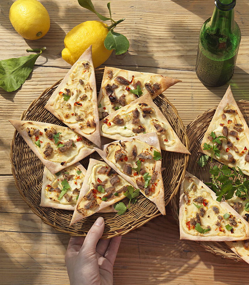 Zitronenflammkuchen mit Sardellen Rezept Tante Fanny