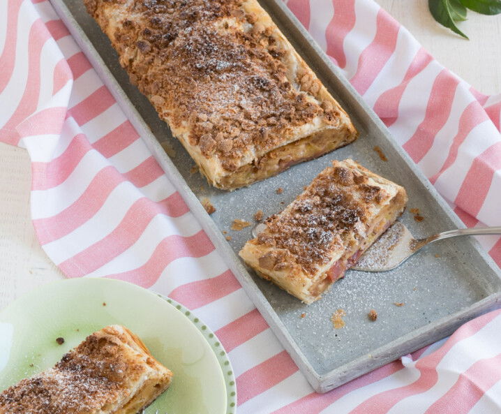 Nektarinen-Mascarpone Strudel Blätterteig