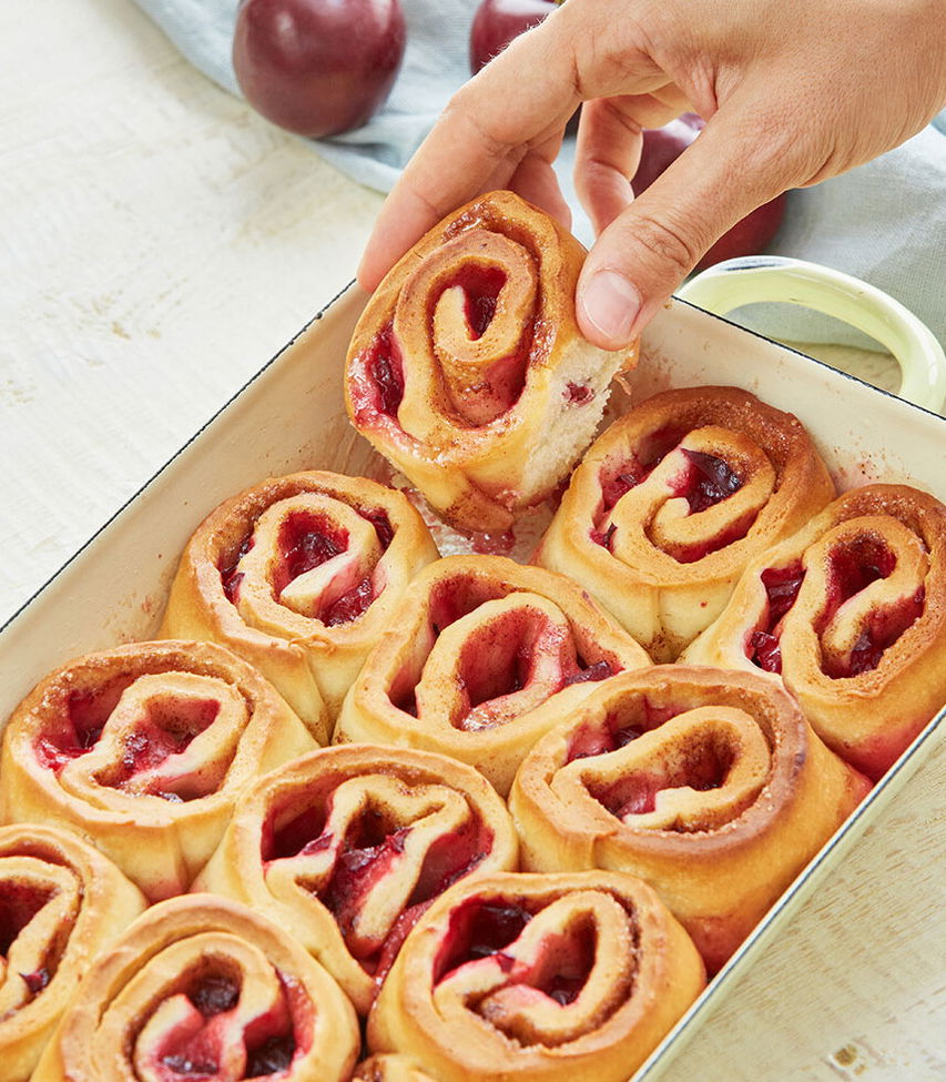 Pflaumen-Zimtschnecken aus Hefeteig