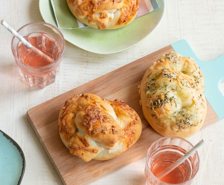 Pizzabrezel mit Käse Rezept - Tante Fanny