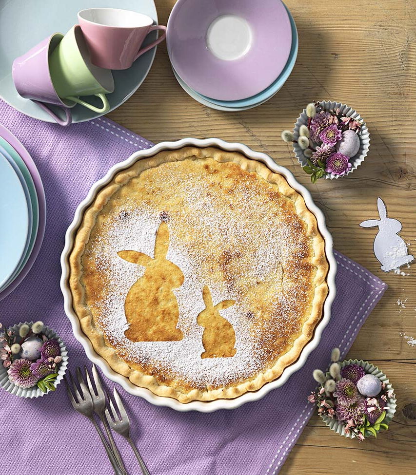 Oster-Grießtarte mit Marillenmarmelade