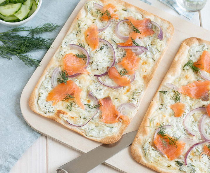 Flammkuchen mit Gurke & Räucherlachs - Tante Fanny