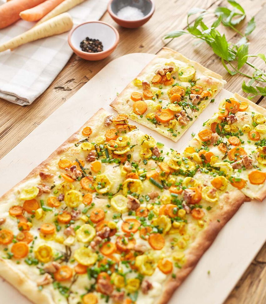 Rezept für Flammkuchen mit Pastinaken und Karotten