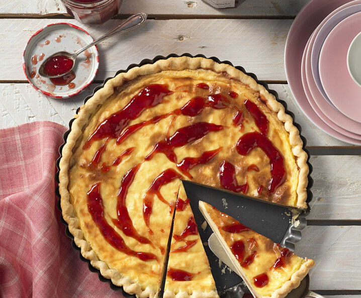 Puddingtarte mit Marmelade - einfaches Rezept