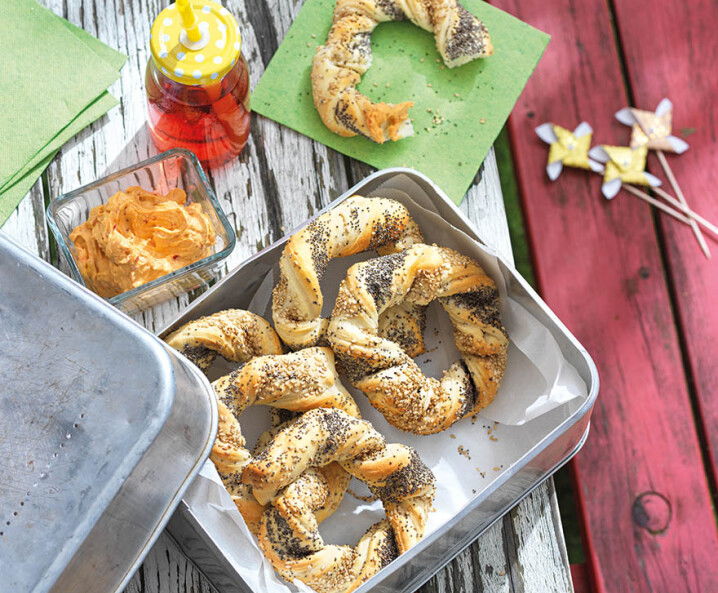 Pizzagebäck mit Sesam & Mohn