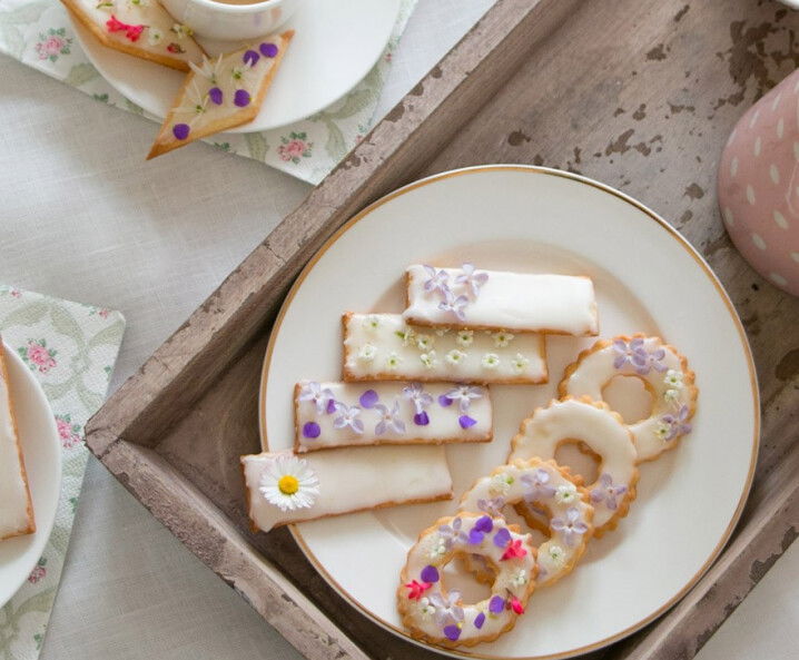 Süße Blütenkekse - einfaches Rezept