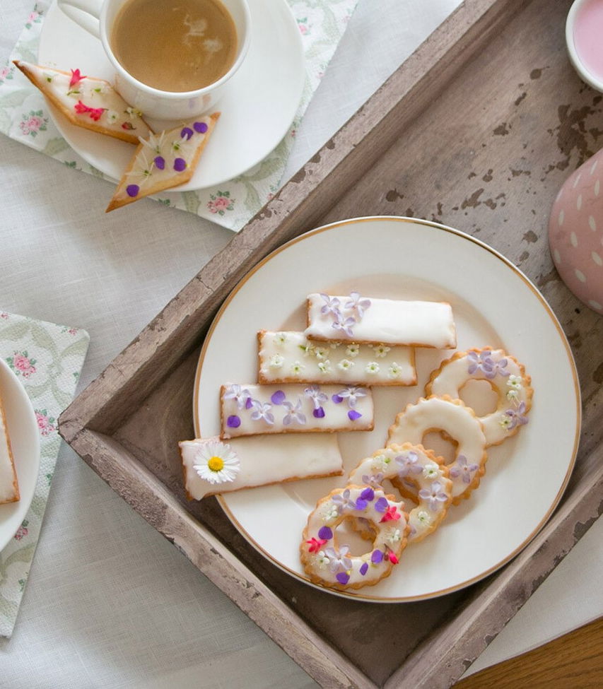 Süße Blütenkekse - einfaches Rezept