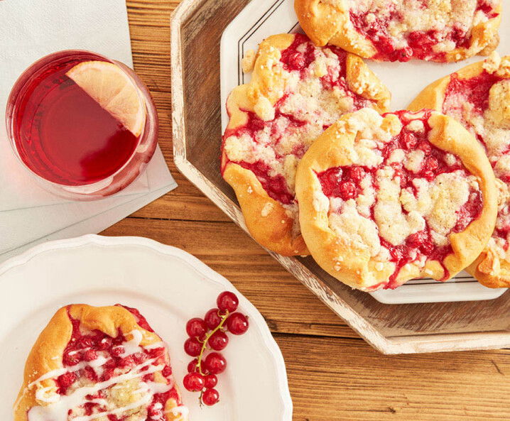 Johannisbeertaler mit Streusel - Hefeteig Rezept