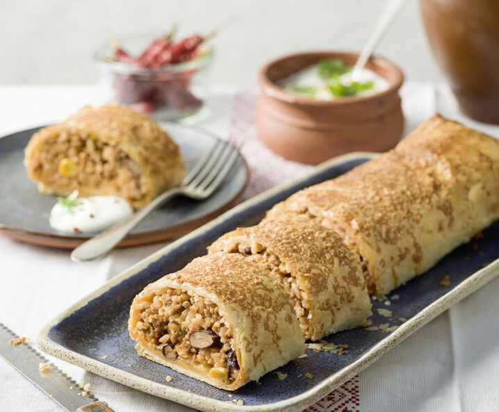 Pikanter Chili con Carne-Strudel Blätterteig Rezept