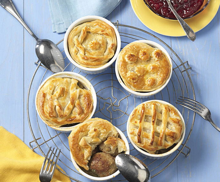 Schwedische Kötbullar Pot Pies