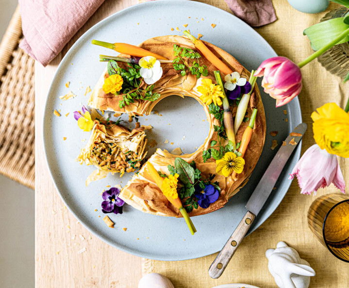 Osterkranz mit Frühlingskräutern - Rezept