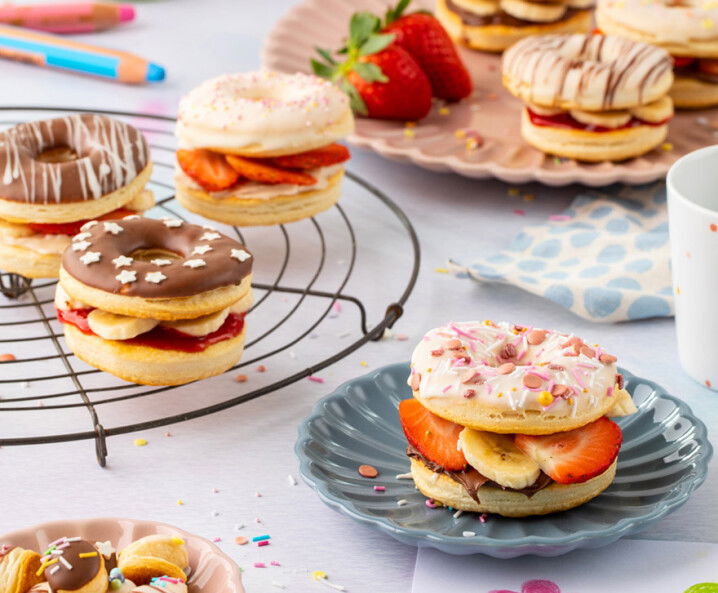 Fruchtig-bunte Cronuts - Rezept