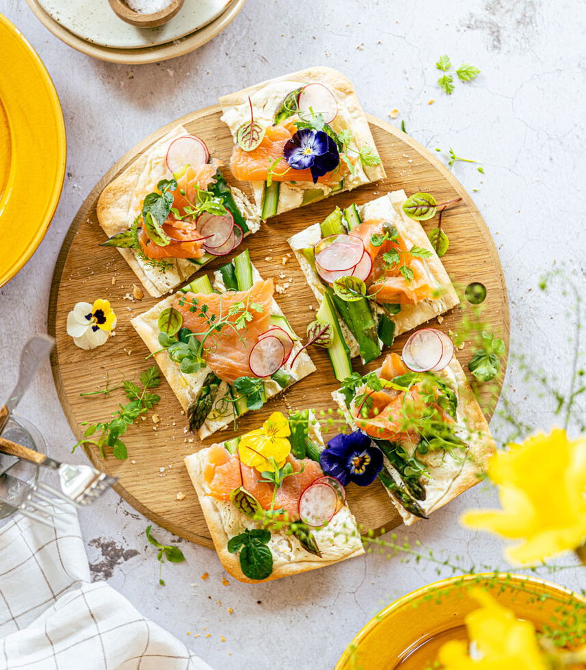 Frühlings-Flammkuchen