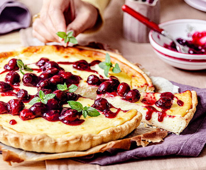 Cheesecake mit Kirschen